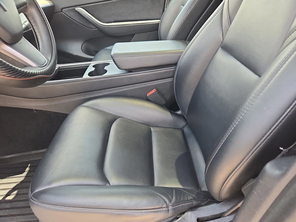 Thumbnail: 2021 Tesla Model Y - 10