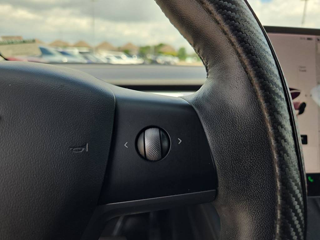 Thumbnail: 2021 Tesla Model Y - 25