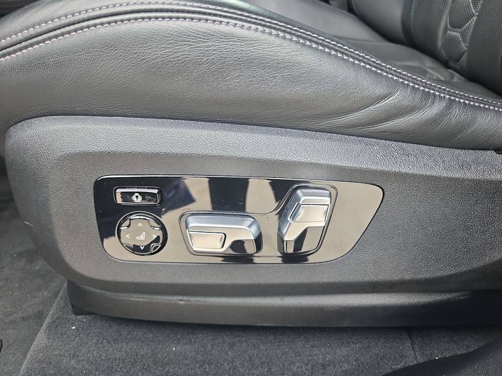 Thumbnail: 2020 BMW X5 - 24