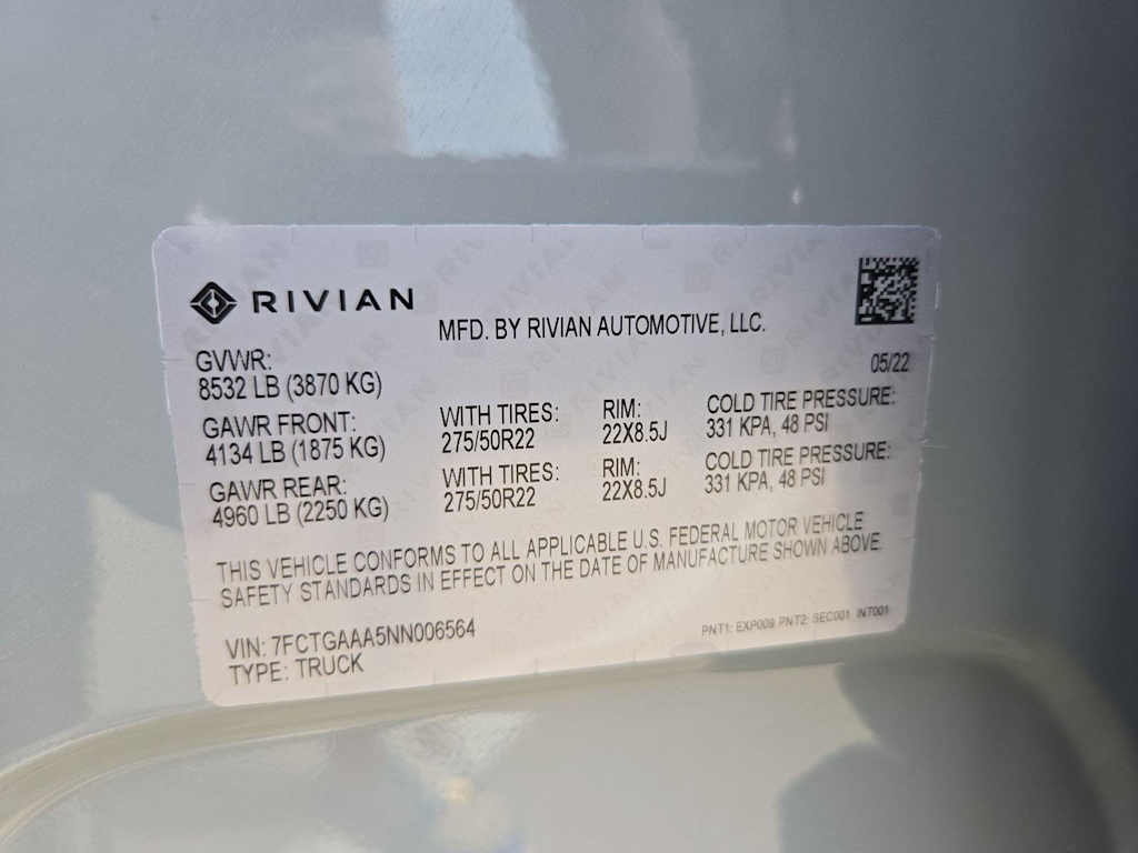 Thumbnail: 2022 Rivian R1T - 17