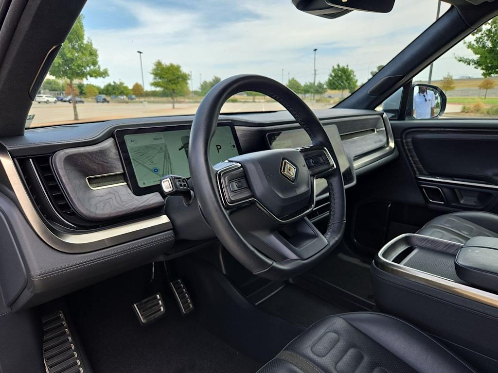 Thumbnail: 2022 Rivian R1T - 2