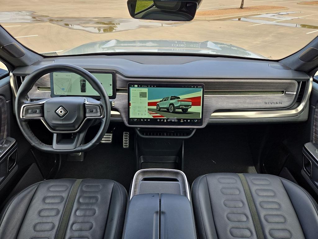 Thumbnail: 2022 Rivian R1T - 9