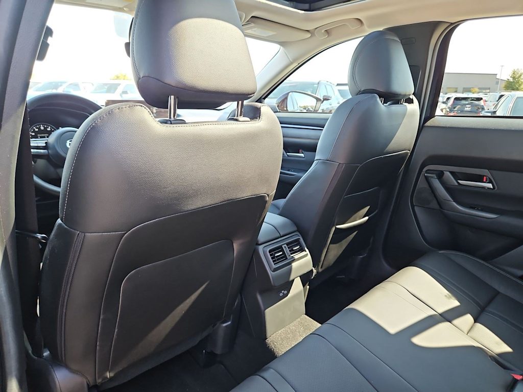 Thumbnail: 2026 Mazda CX-50 - 12