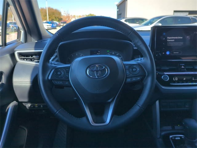 2024 Toyota Corolla Cross SE 14