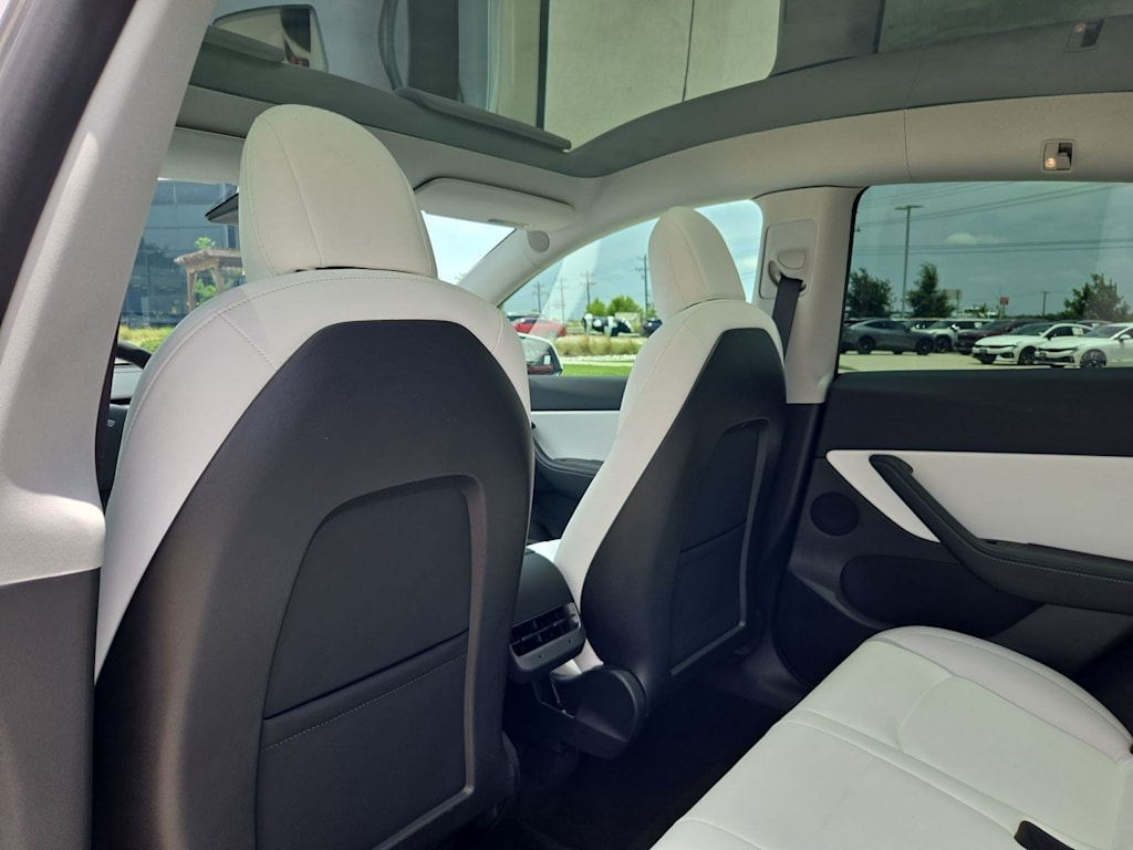 Thumbnail: 2022 Tesla Model Y - 12