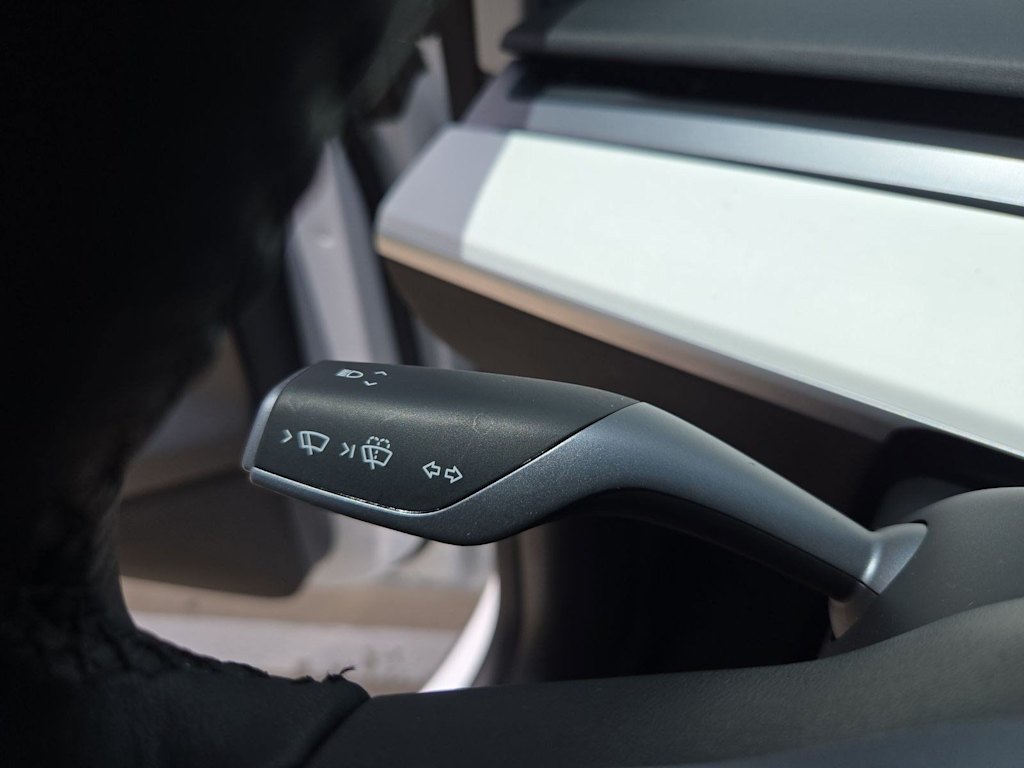 Thumbnail: 2022 Tesla Model Y - 15