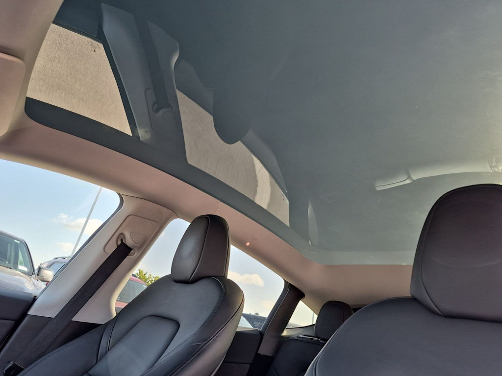 Thumbnail: 2023 Tesla Model Y - 21