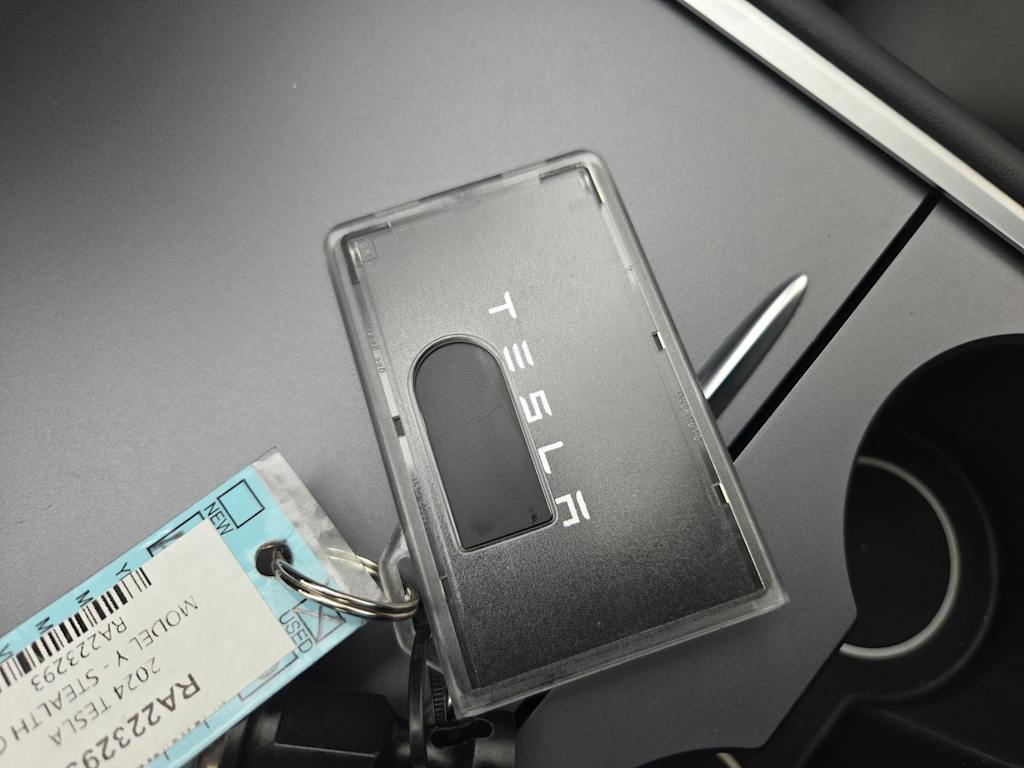 Thumbnail: 2024 Tesla Model Y - 32