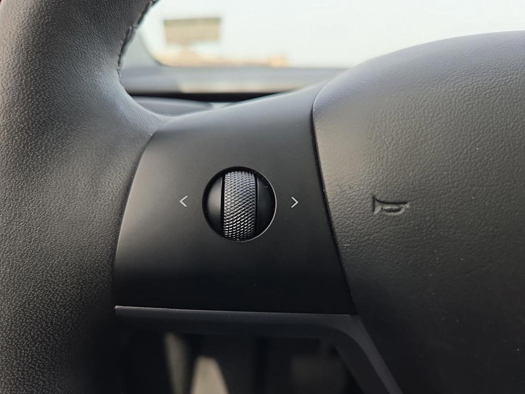 Thumbnail: 2024 Tesla Model Y - 25