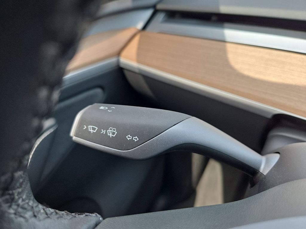 Thumbnail: 2024 Tesla Model Y - 27