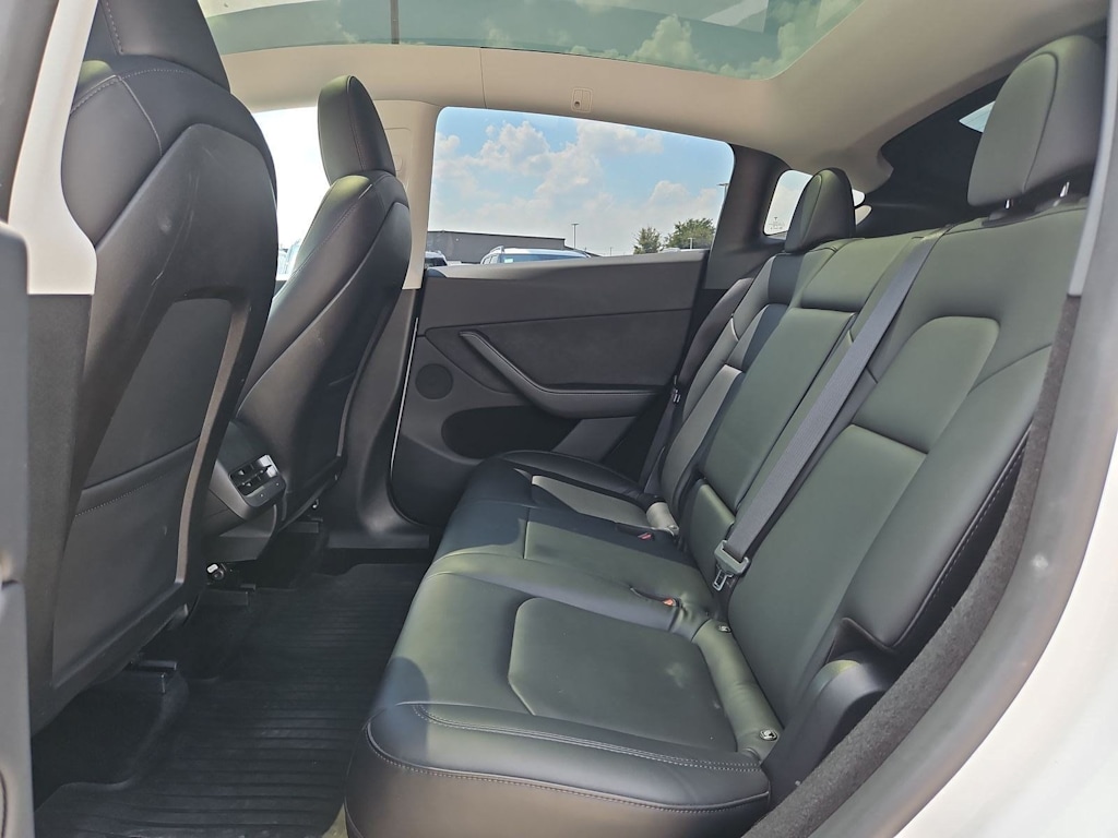 Thumbnail: 2023 Tesla Model Y - 24