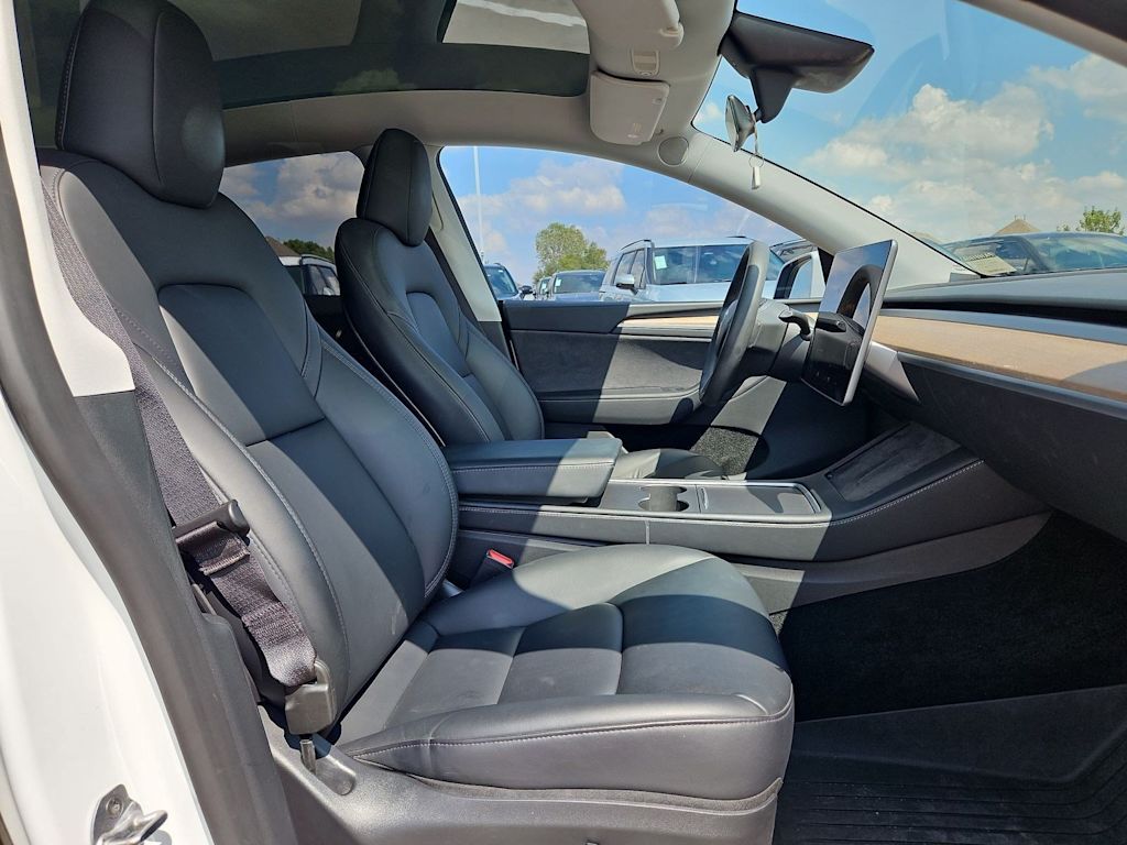 Thumbnail: 2023 Tesla Model Y - 11