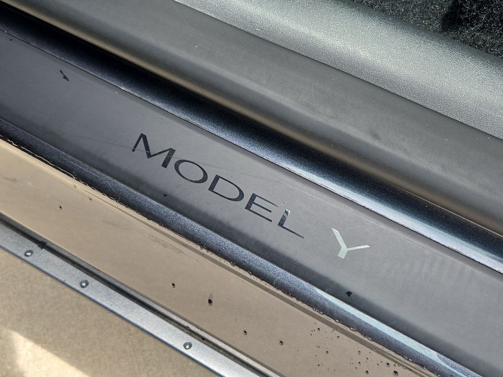 Thumbnail: 2024 Tesla Model Y - 20