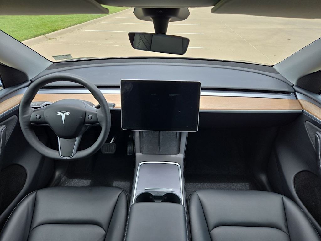 Thumbnail: 2024 Tesla Model Y - 9