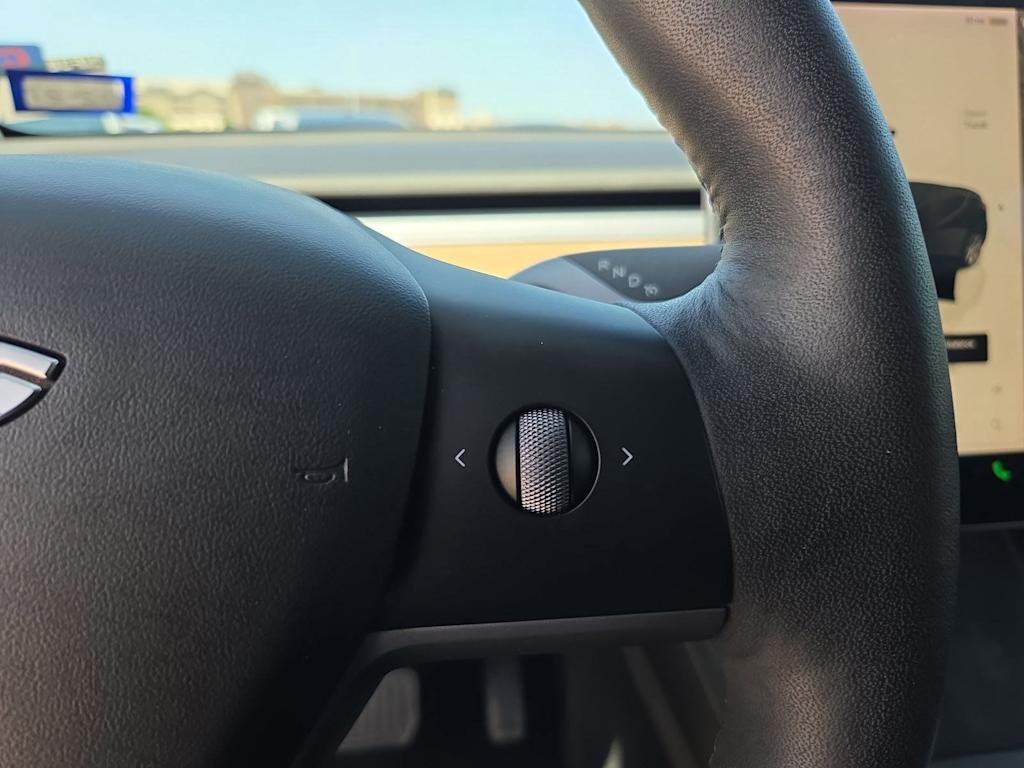 Thumbnail: 2022 Tesla Model Y - 23