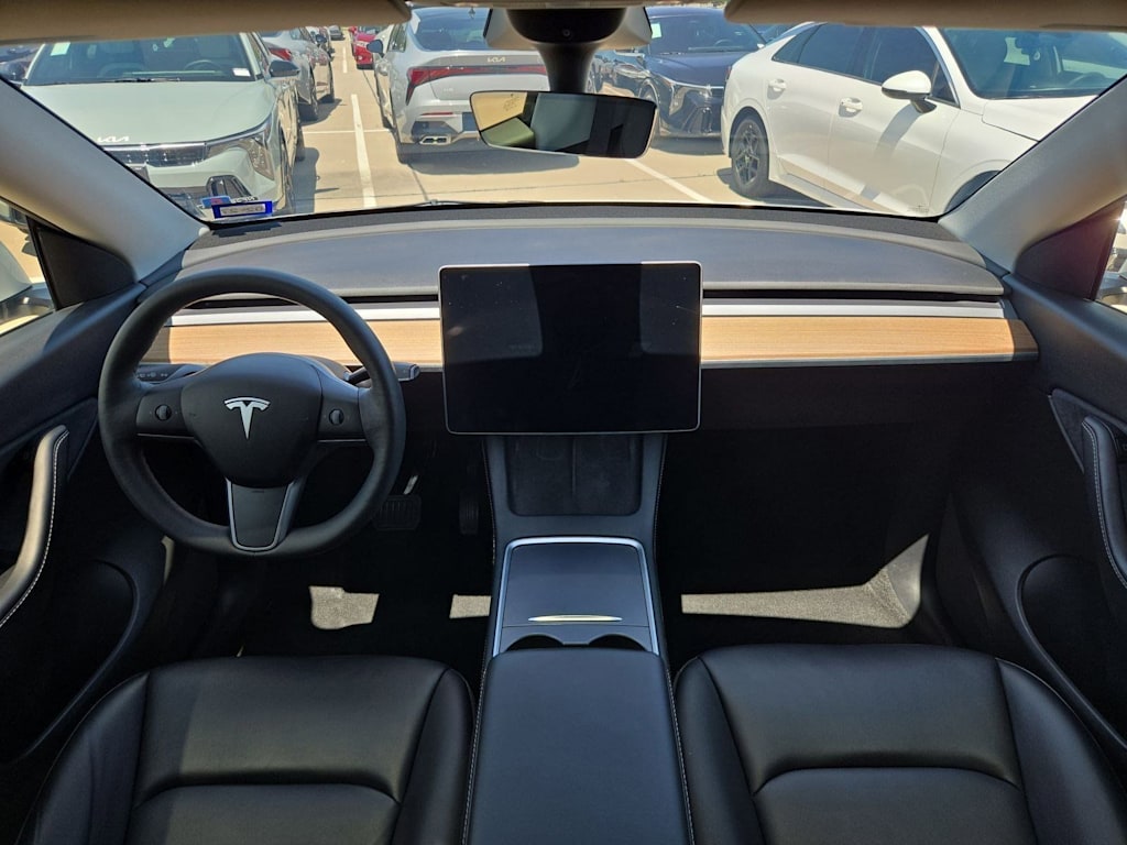 Thumbnail: 2022 Tesla Model Y - 8
