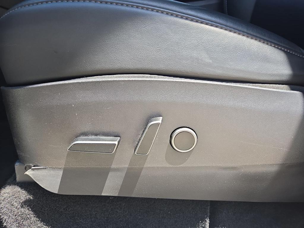 Thumbnail: 2022 Tesla Model Y - 19