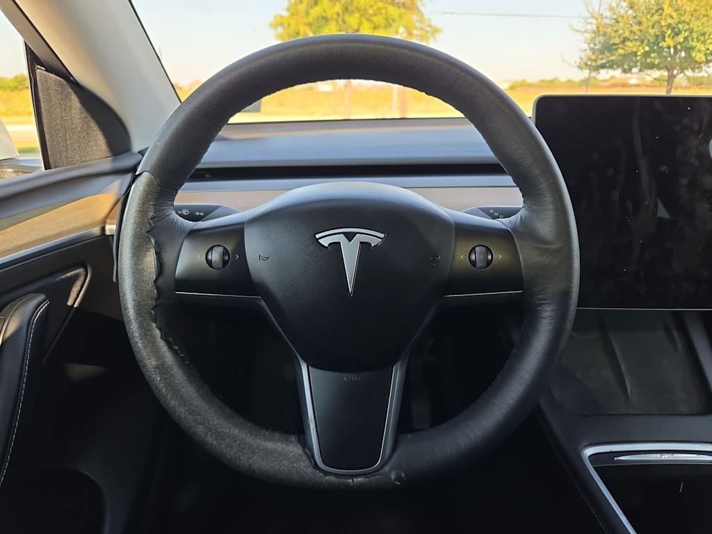 Thumbnail: 2023 Tesla Model Y - 13