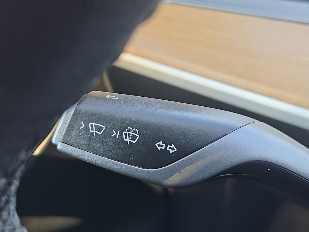 Thumbnail: 2023 Tesla Model Y - 16