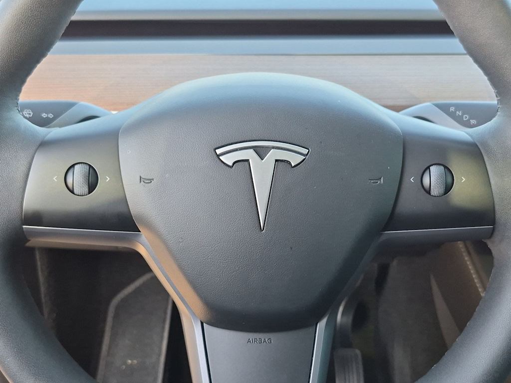 Thumbnail: 2023 Tesla Model Y - 25