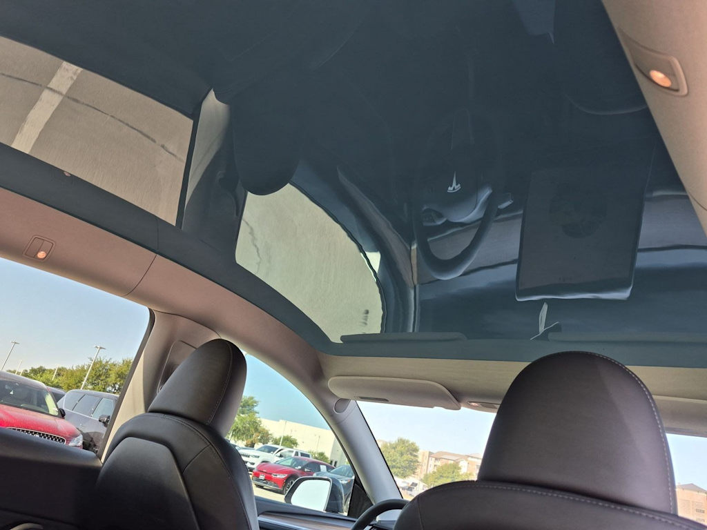 Thumbnail: 2023 Tesla Model Y - 24