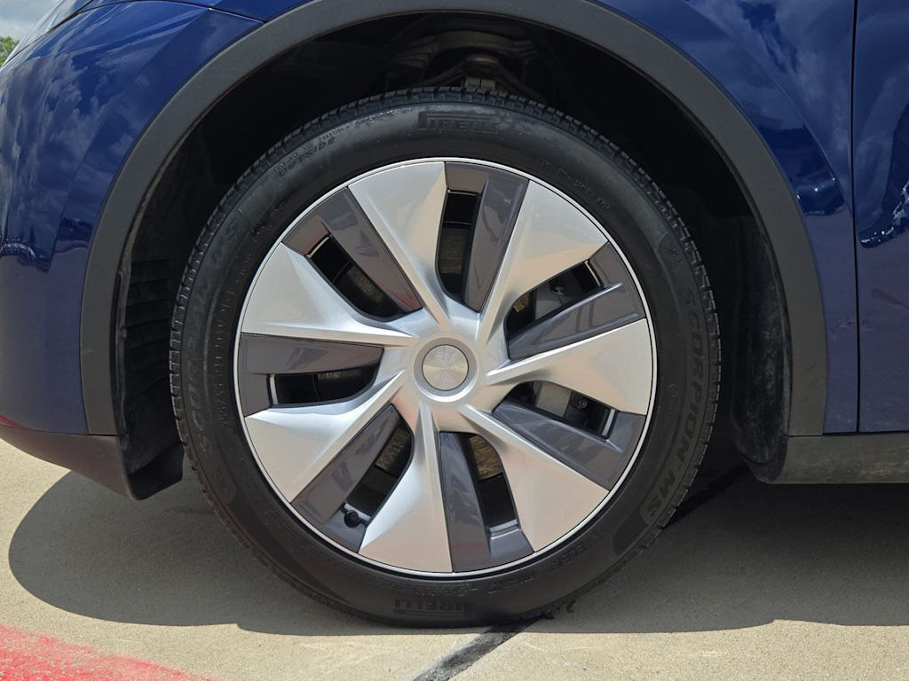 Thumbnail: 2024 Tesla Model Y - 8