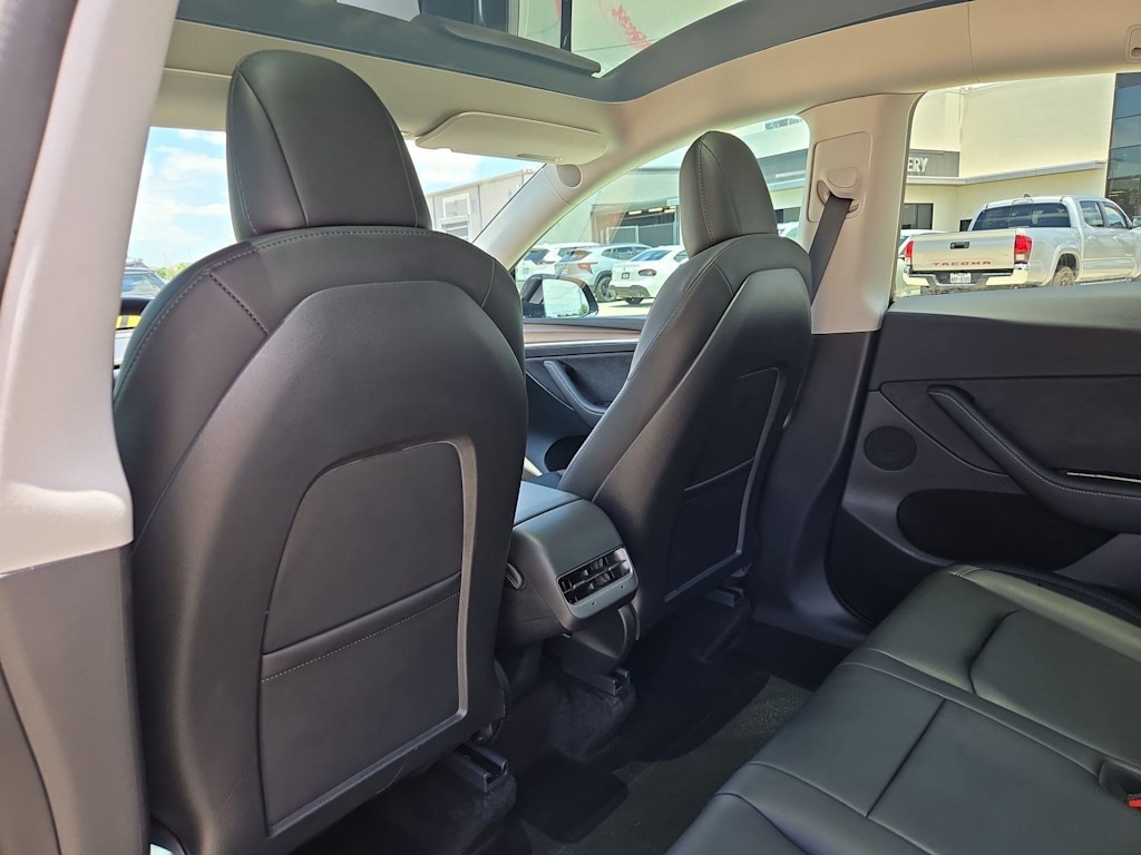 Thumbnail: 2023 Tesla Model Y - 11