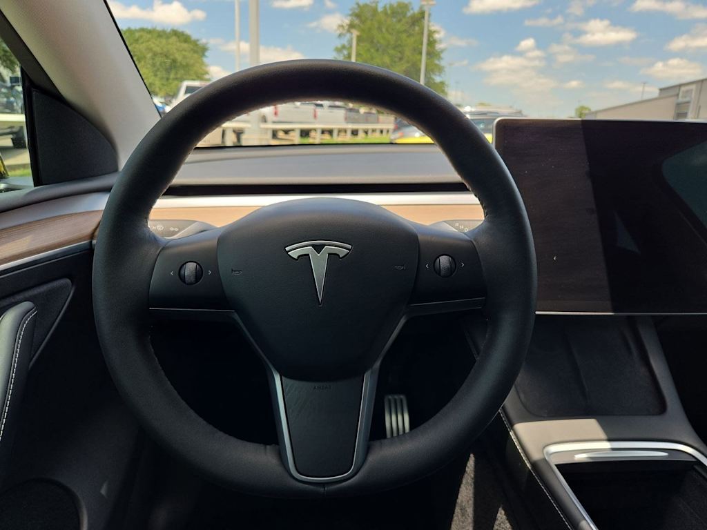 Thumbnail: 2023 Tesla Model Y - 12
