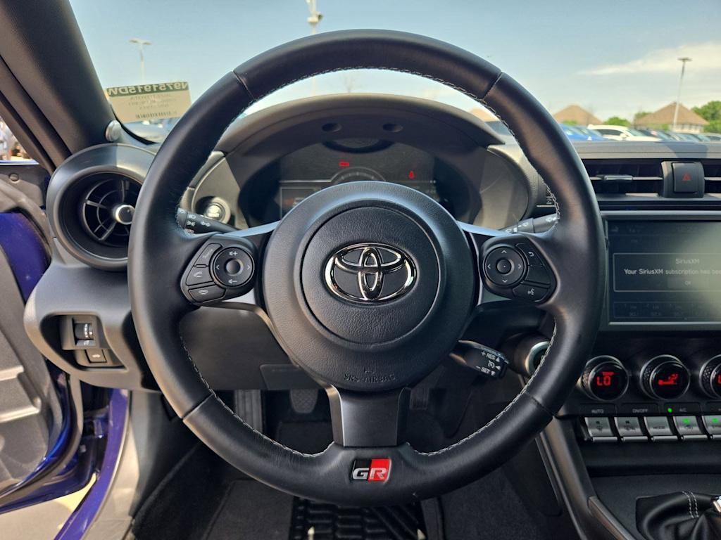 Thumbnail: 2022 Toyota GR86 - 8