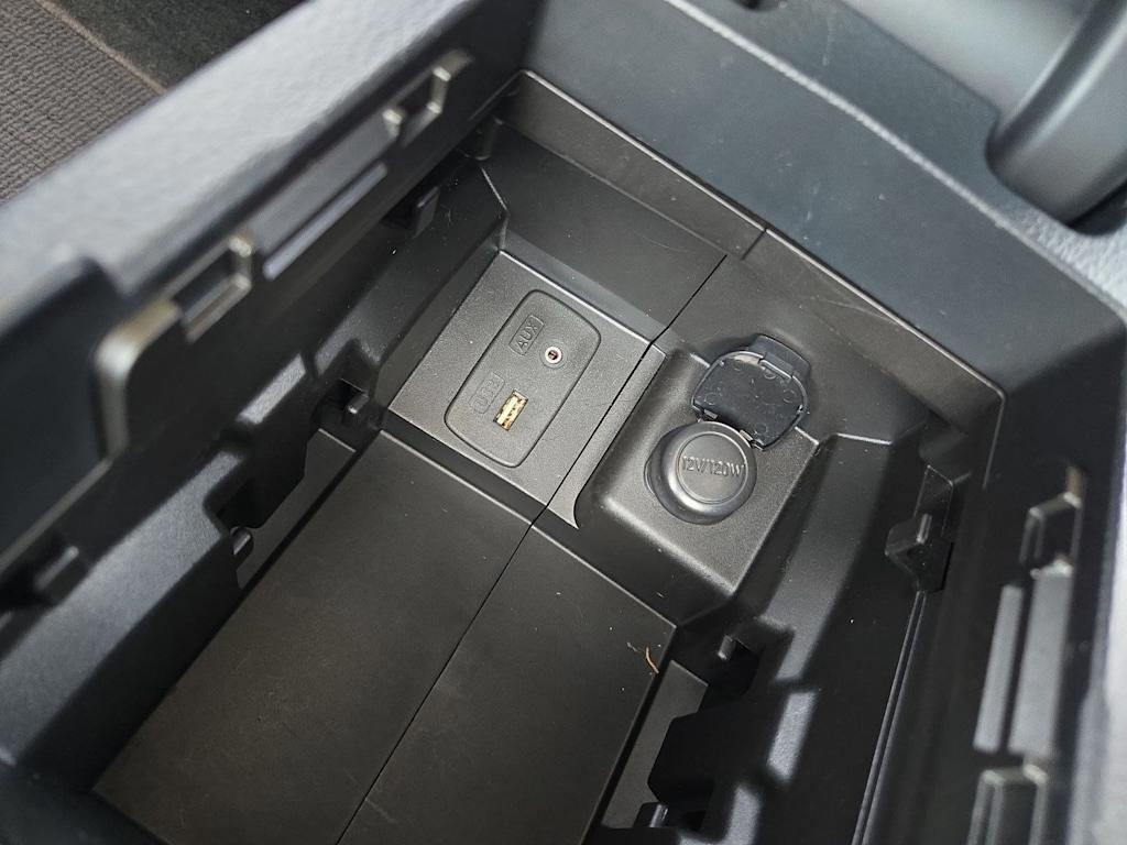 Thumbnail: 2014 Subaru XV Crosstrek - 14