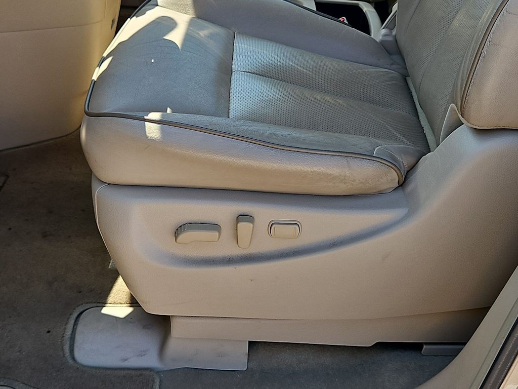 Thumbnail: 2014 Nissan Quest - 25