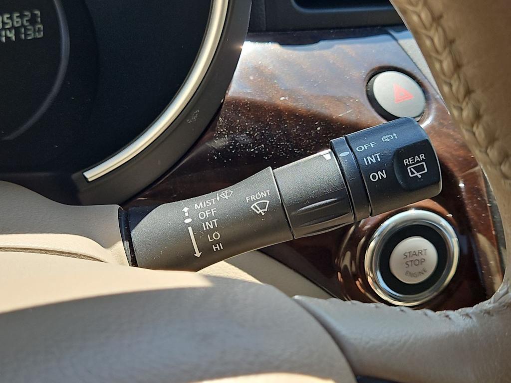 Thumbnail: 2014 Nissan Quest - 15