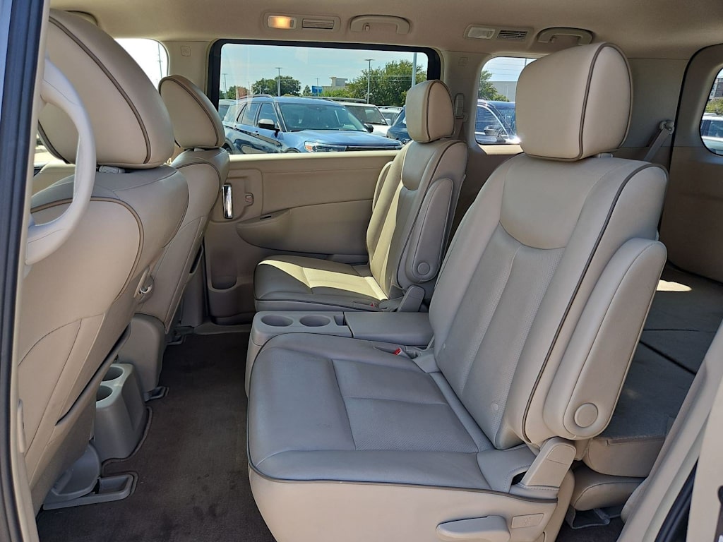 Thumbnail: 2014 Nissan Quest - 26