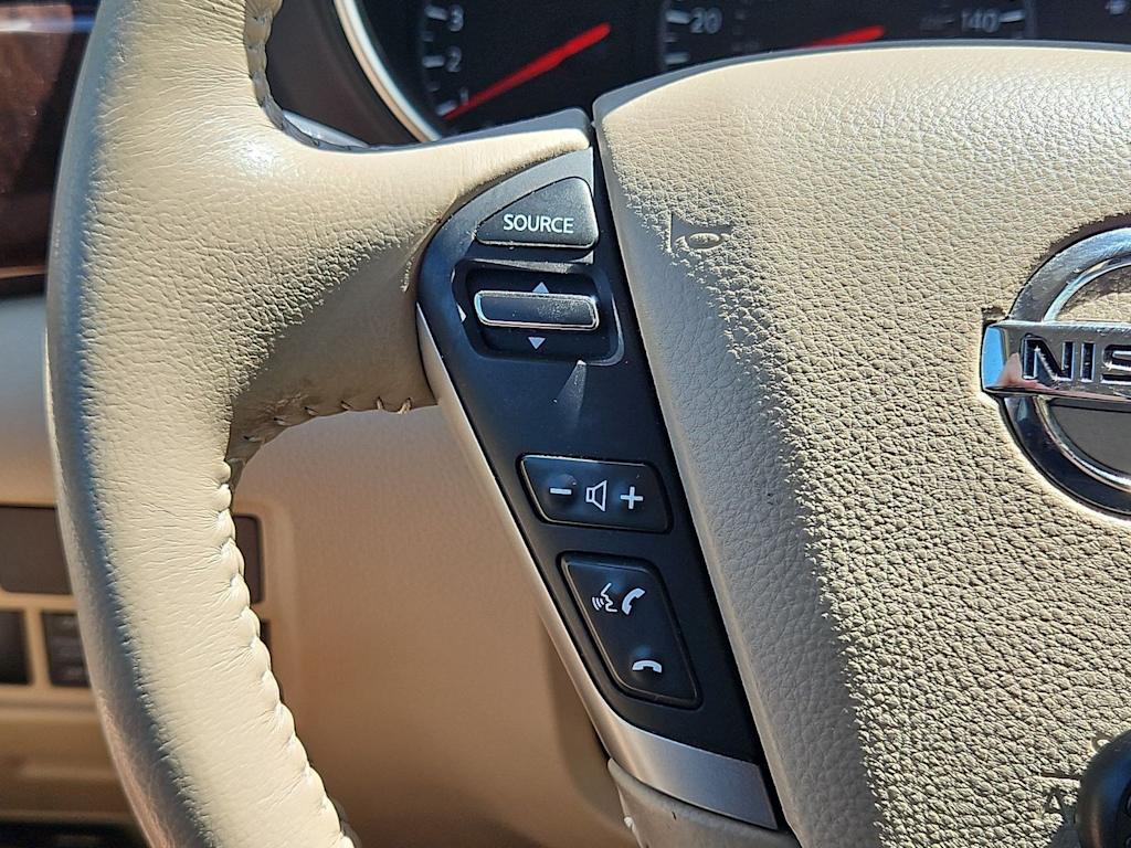 Thumbnail: 2014 Nissan Quest - 28