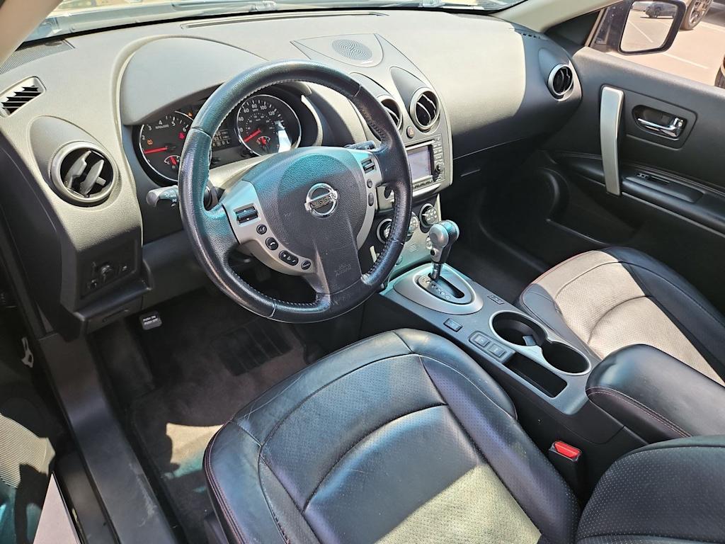Thumbnail: 2013 Nissan Rogue - 2