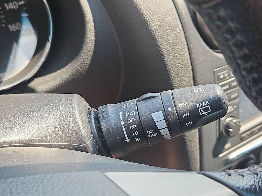 Thumbnail: 2013 Nissan Rogue - 32
