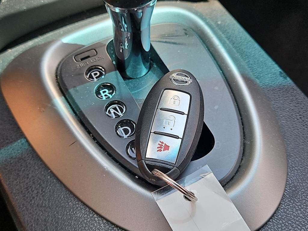 Thumbnail: 2013 Nissan Rogue - 36