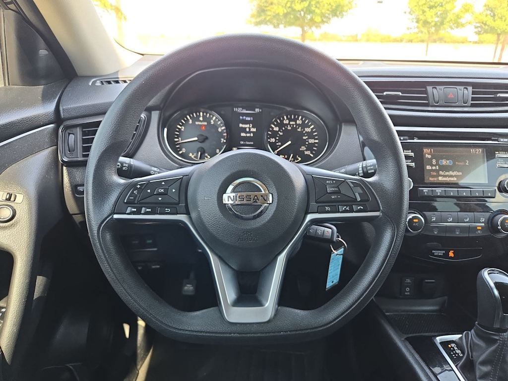 Thumbnail: 2017 Nissan Rogue - 13