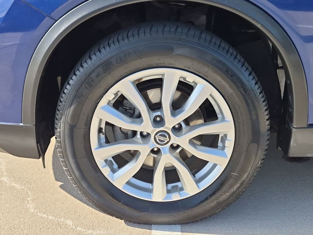 Thumbnail: 2020 Nissan Rogue - 8