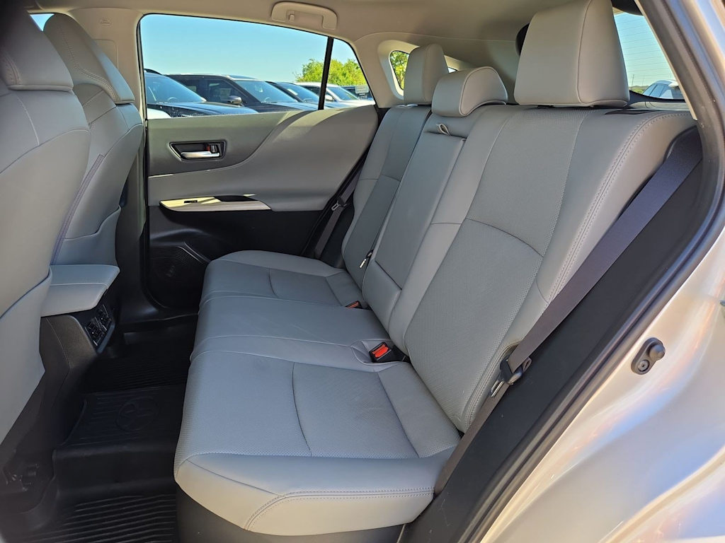 Thumbnail: 2024 Toyota Venza - 27