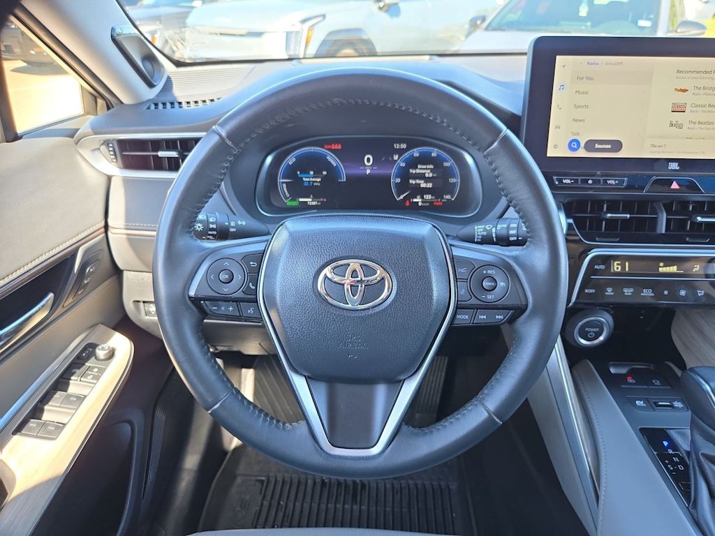 Thumbnail: 2024 Toyota Venza - 9