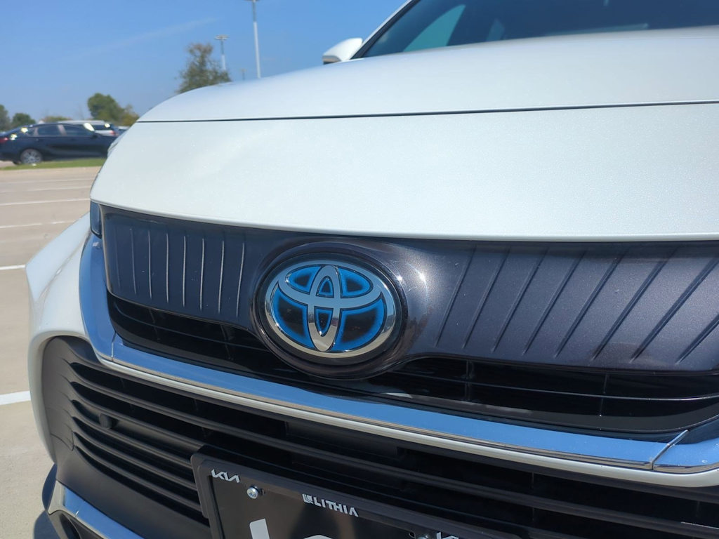Thumbnail: 2021 Toyota Venza - 7