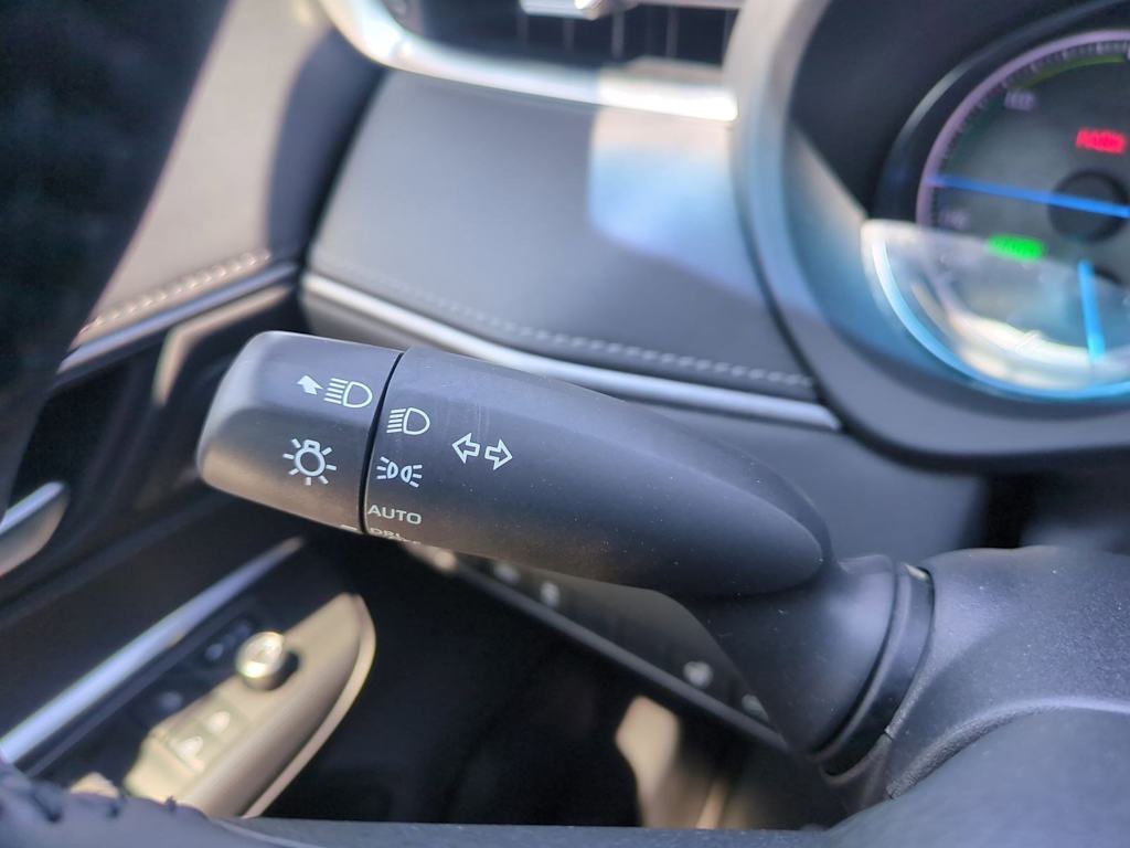 Thumbnail: 2021 Toyota Venza - 31