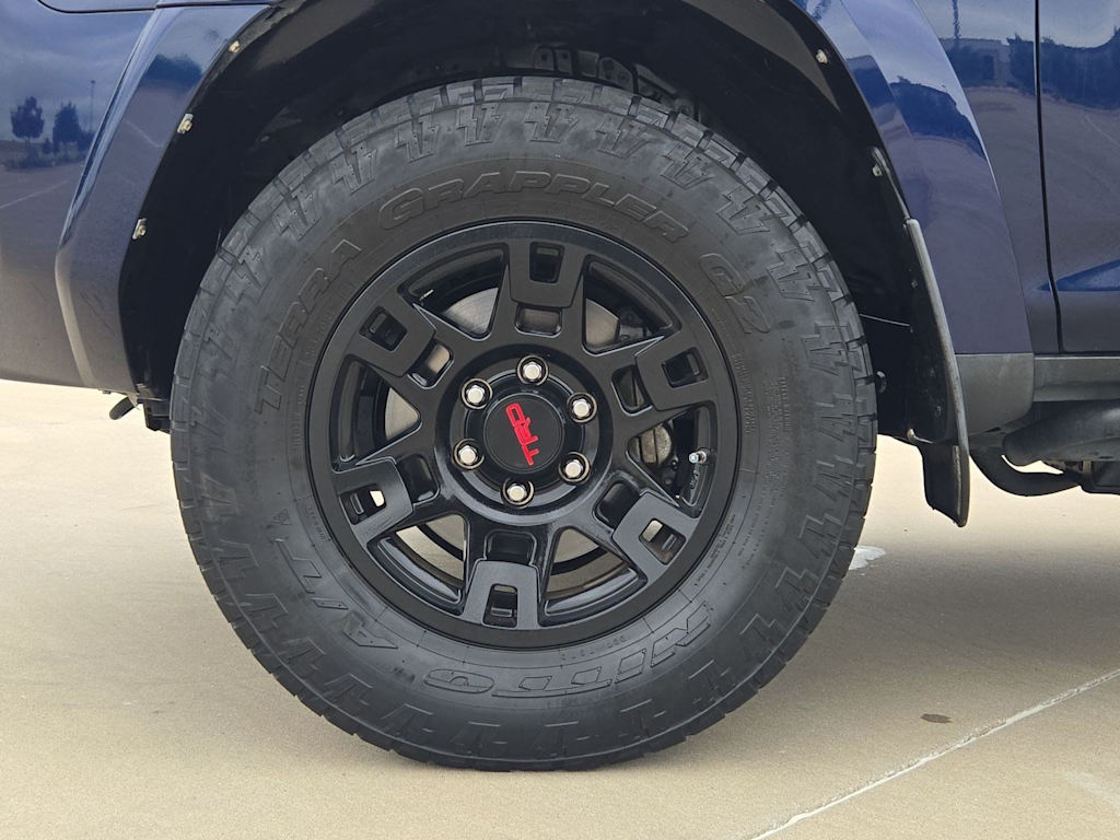 Thumbnail: 2018 Toyota 4Runner - 8