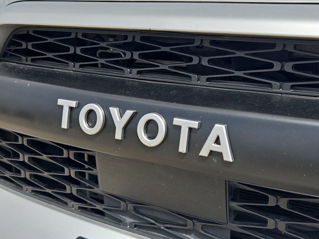Thumbnail: 2022 Toyota 4Runner - 21