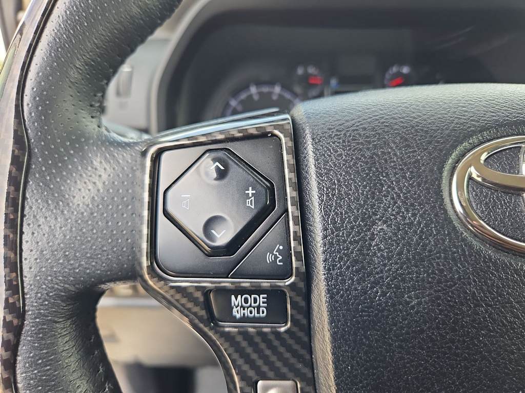 Thumbnail: 2022 Toyota 4Runner - 26