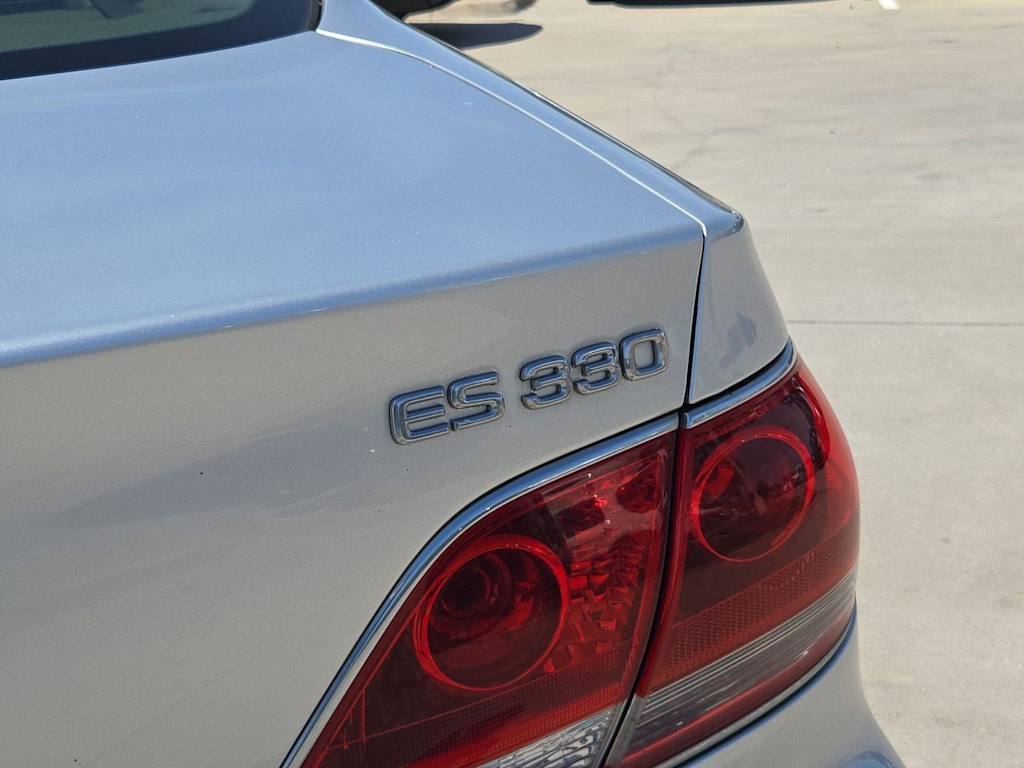 Thumbnail: 2005 Lexus ES - 22