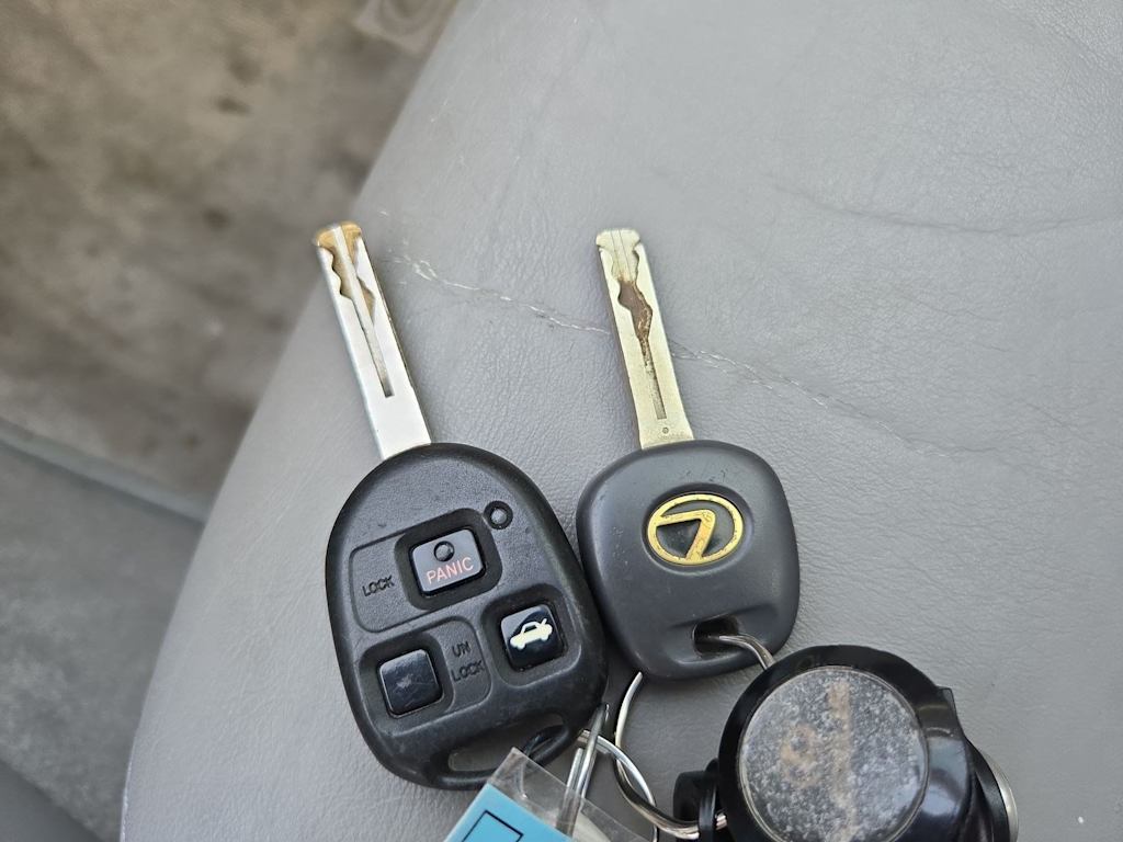 Thumbnail: 2005 Lexus ES - 17