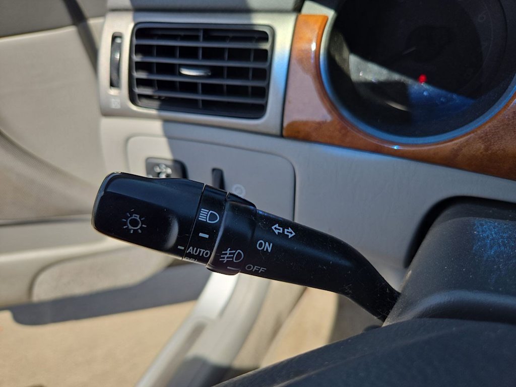 Thumbnail: 2005 Lexus ES - 15