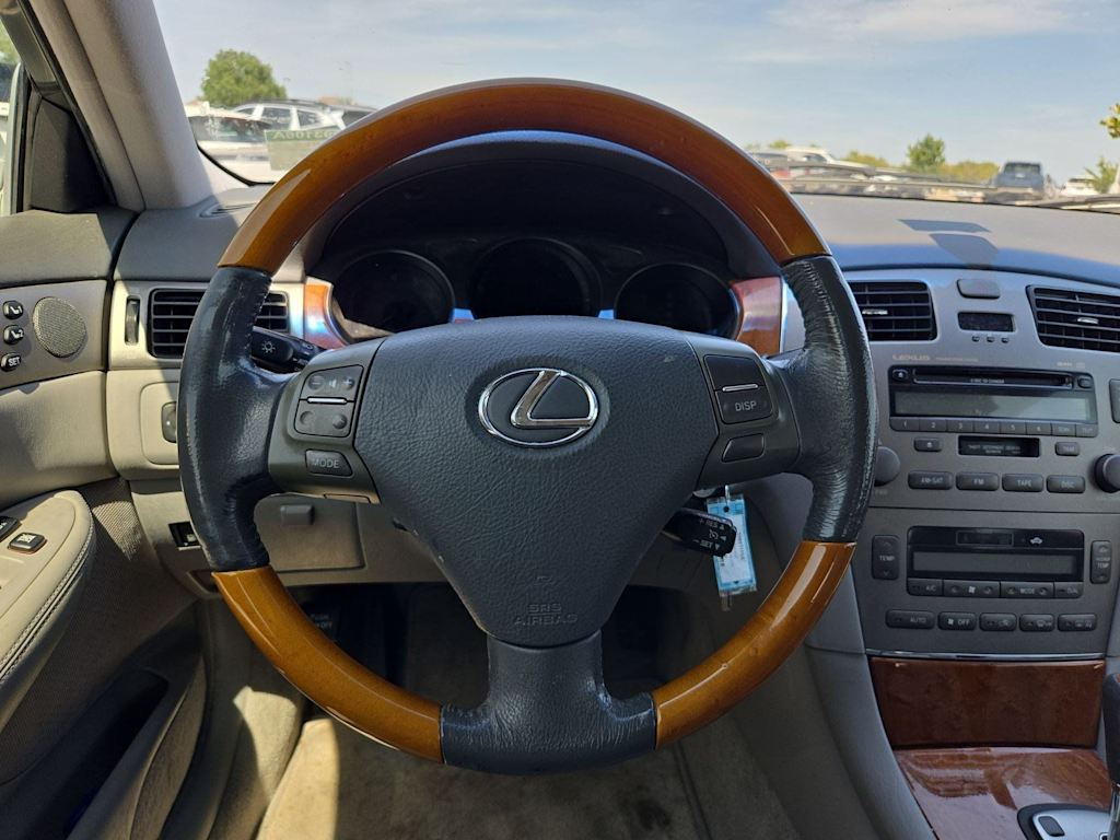 Thumbnail: 2005 Lexus ES - 13